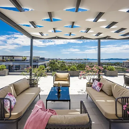 דירה Olive Luxe Penthouse With Jacuzzi And Sea View *
