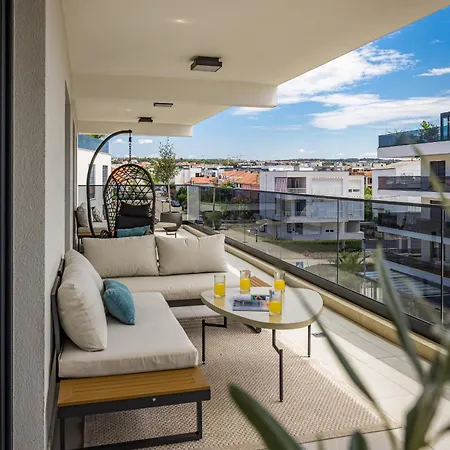 Olive Luxe Penthouse With Jacuzzi And Sea View *