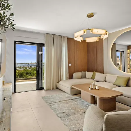Olive Luxe Penthouse With Jacuzzi And Sea View זאדאר