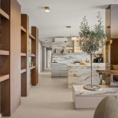 Olive Luxe Penthouse With Jacuzzi And Sea View זאדאר
