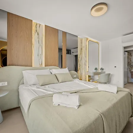Olive Luxe Penthouse With Jacuzzi And Sea View דירה