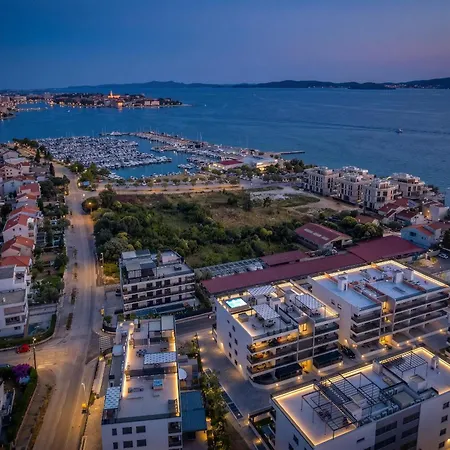 Olive Luxe Penthouse With Jacuzzi And Sea View *